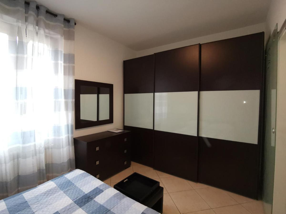 Beb I Portici Bed & Breakfast Чернобио Екстериор снимка