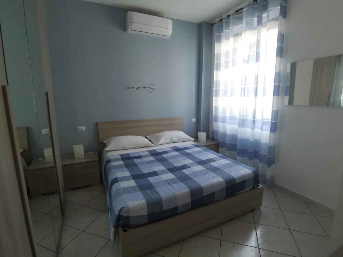 Beb I Portici Bed & Breakfast Чернобио Екстериор снимка