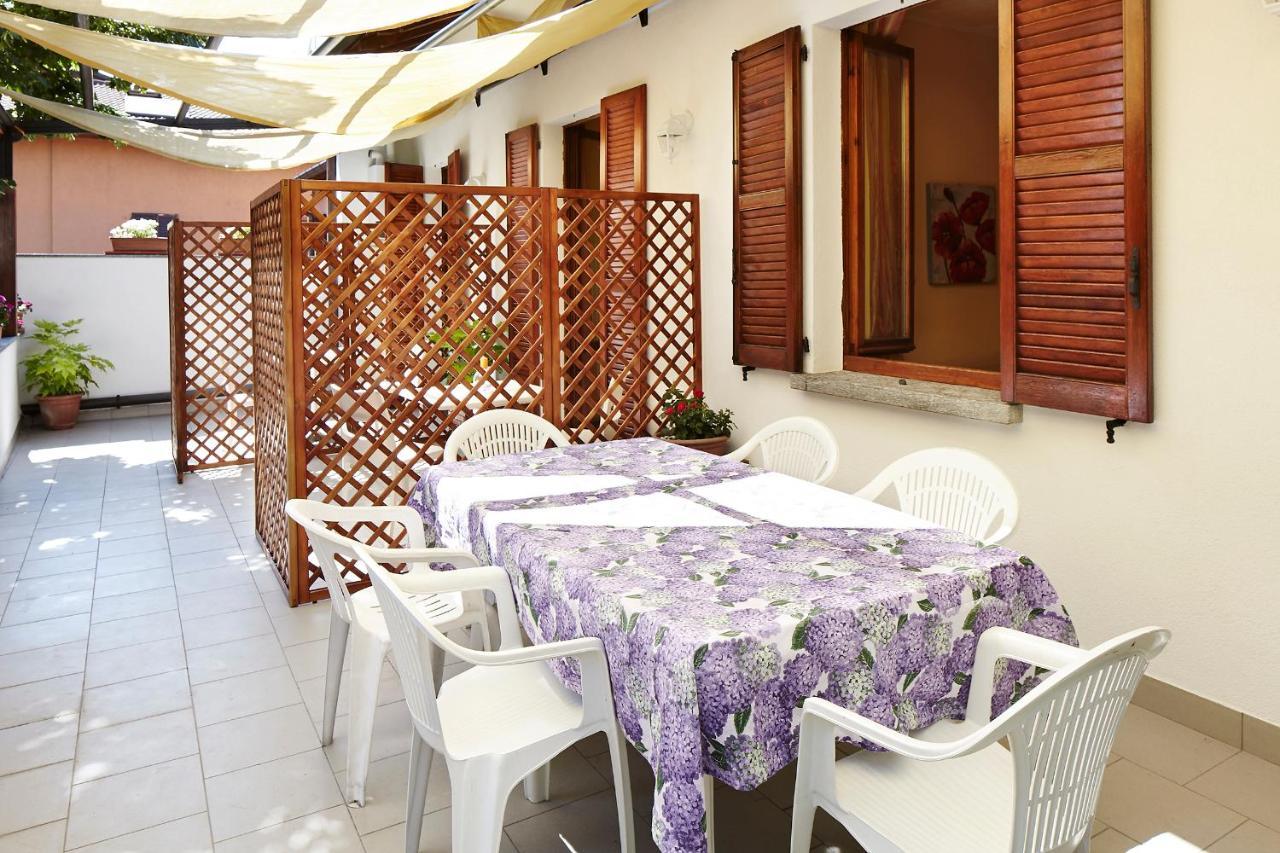 Beb I Portici Bed & Breakfast Чернобио Екстериор снимка